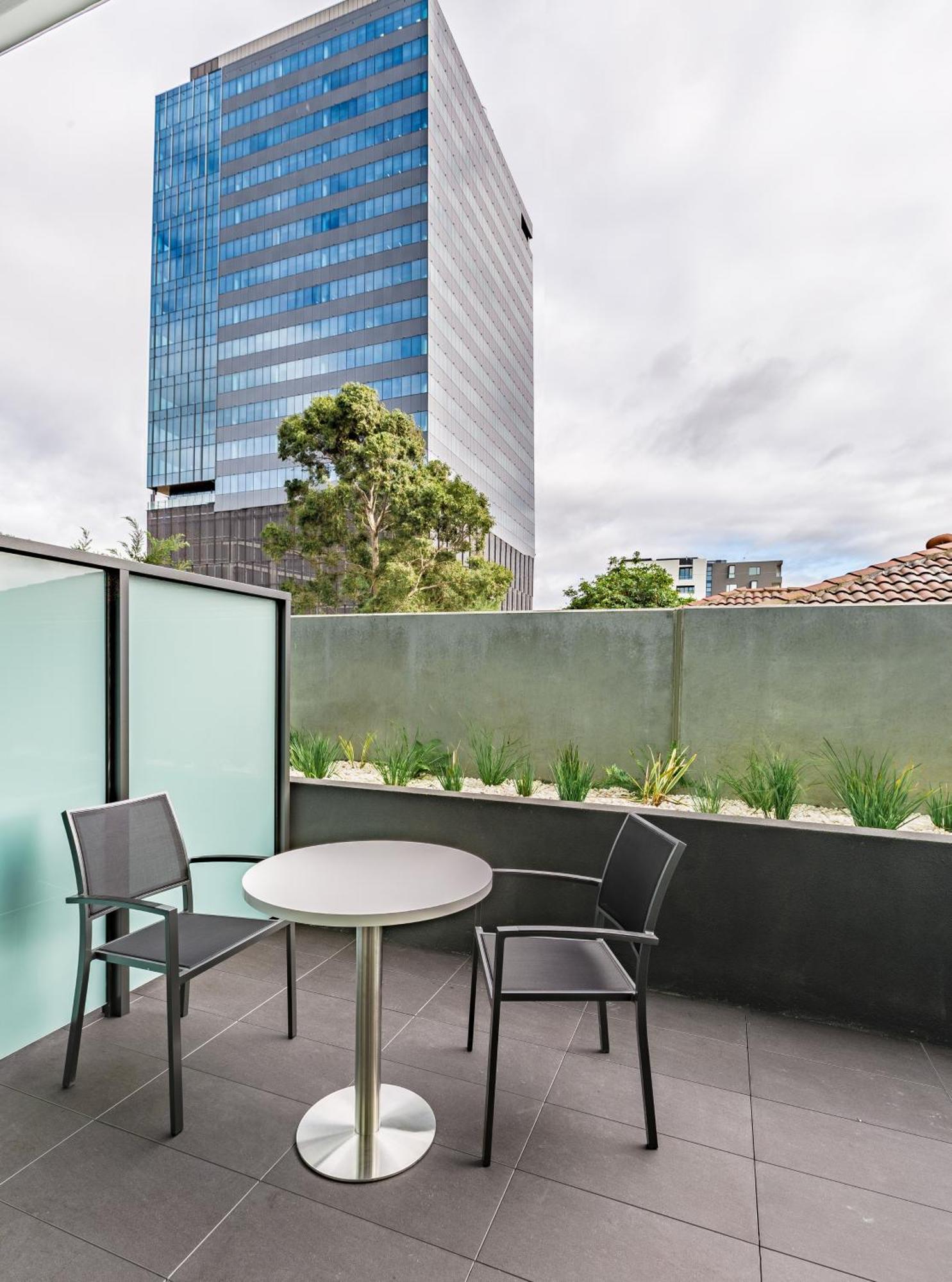 Comfort Apartments Box Hill Exterior photo